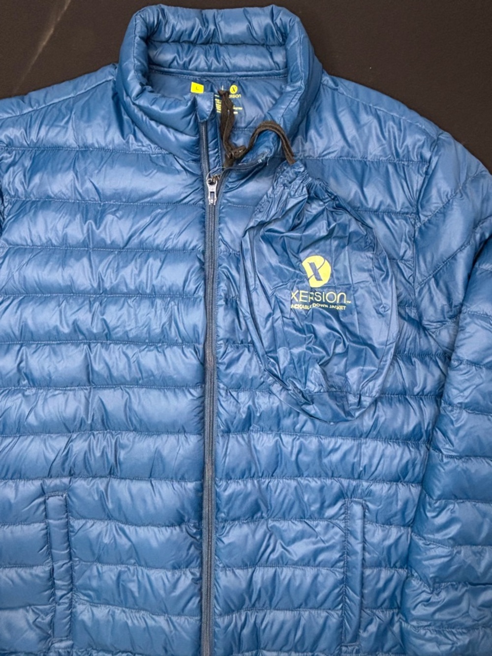 NWT XERSION Packable Puffer Men’s  Jacket Color Blue Size LARGE